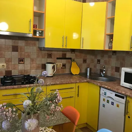 Sun City Centre Apartment